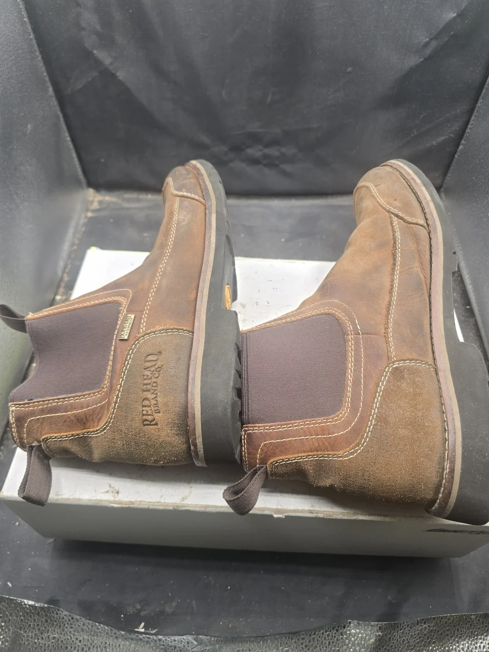RedHead Men's Brown Leather Chukka Boots